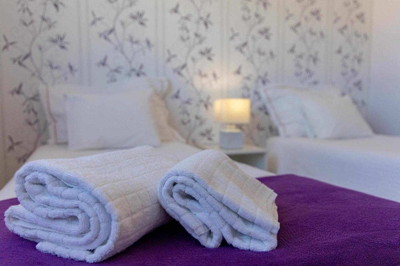 וילה נובה דה גאיה Violet House Your Place To Stay מראה חיצוני תמונה