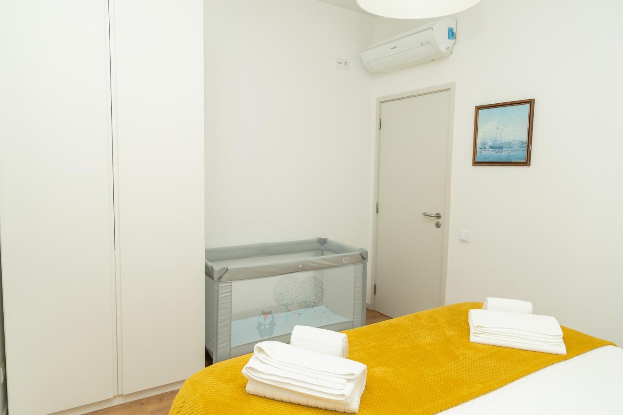 וילה נובה דה גאיה Violet House Your Place To Stay מראה חיצוני תמונה
